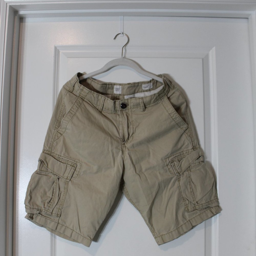 Gap, Cargo shorts NWOT size 30 khaki